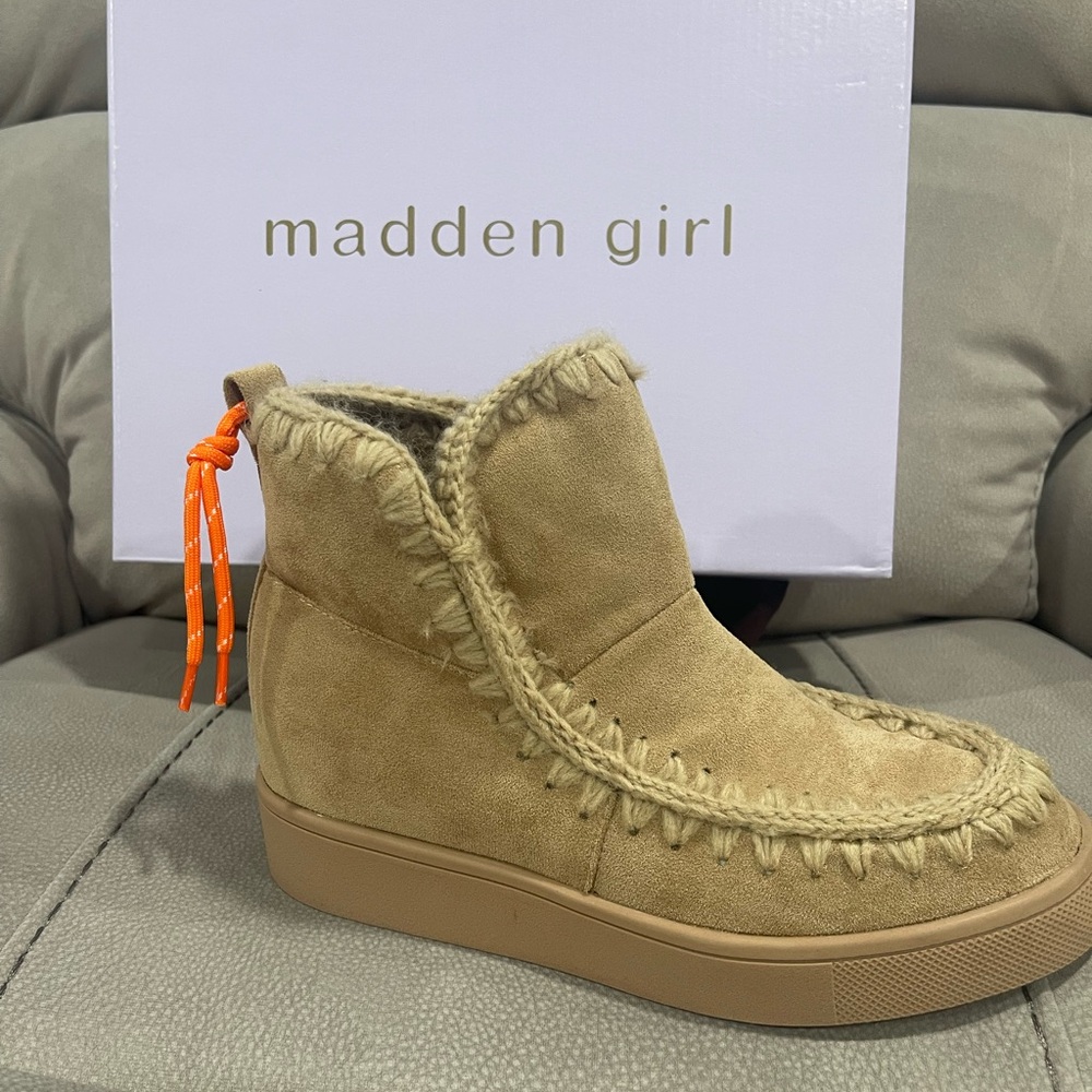 Madden Girl Tan Wedges with Orange Accent
